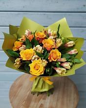 Букет цветов из:  Альстромерии и Розы в Левашах