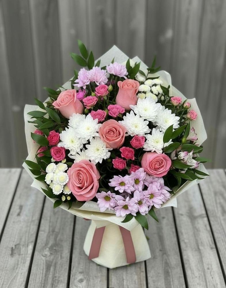 Букет цветов из: Альстромерии, Гвоздики, Розы и Хризантемы в Левашах