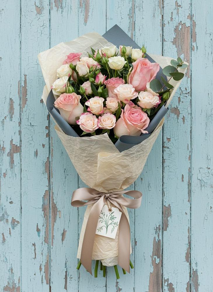 Букет цветов из: Розы в Левашах