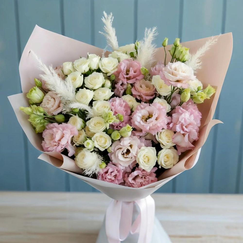 Букет цветов из: Альстромерии и Розы в Левашах