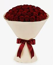 Букет 101 Бордовая роза Блэк Бакарра в Левашах