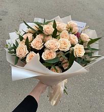 Букет Кремовые розы Латте в Левашах