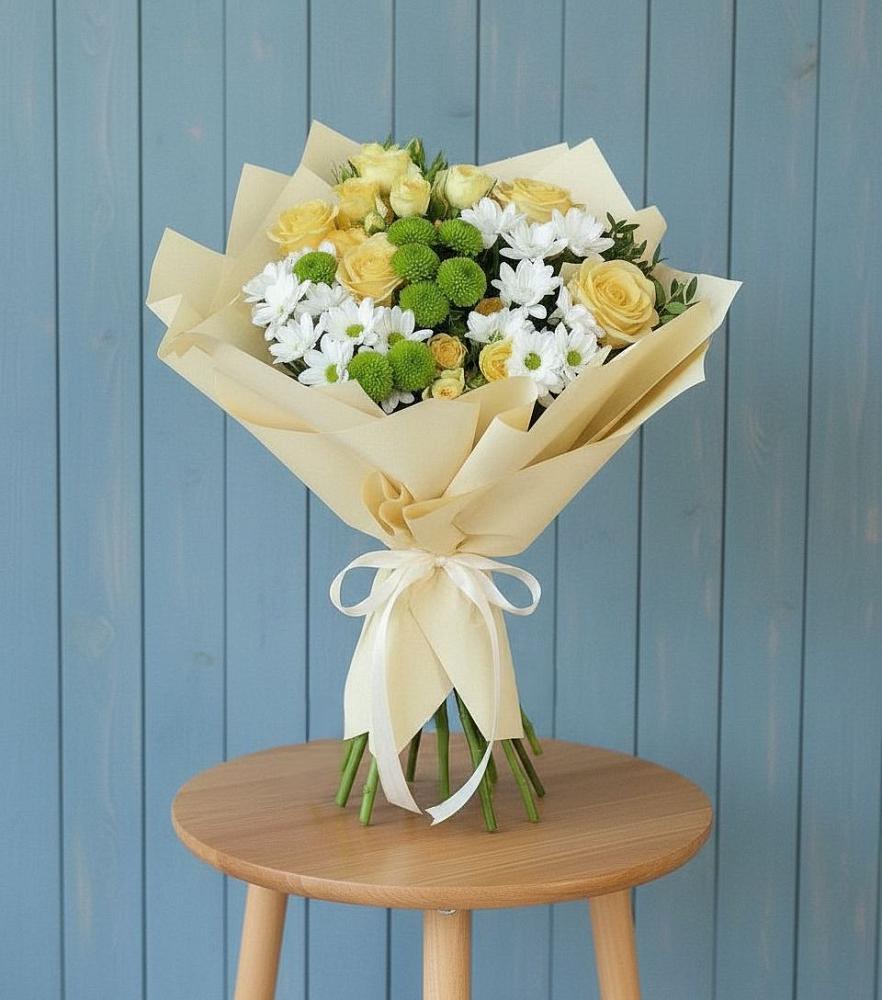 Букет цветов из: Хризантемы и Розы в Левашах