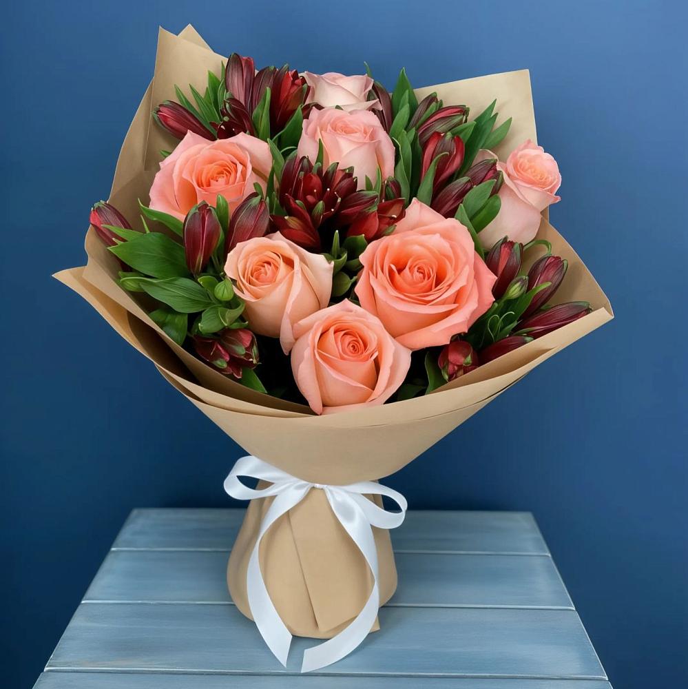 Букет цветов из: Розы и Альстромерии в Левашах