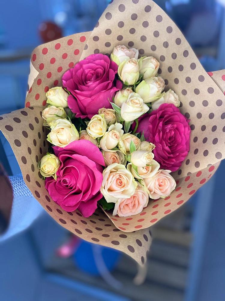 Букет цветов из: Розы в Левашах