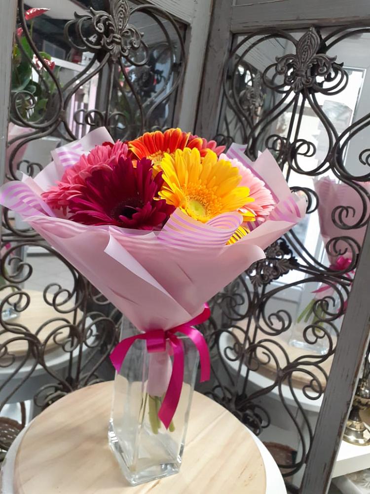 Букет цветов из: Герберы в Левашах