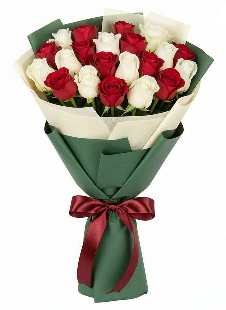 Букет Микс из красных и белых роз в Левашах