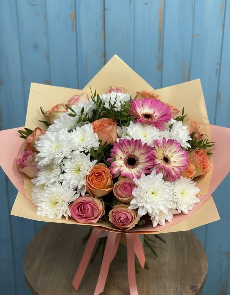 Букет цветов из: Розы, Герберы и Хризантемы в Левашах
