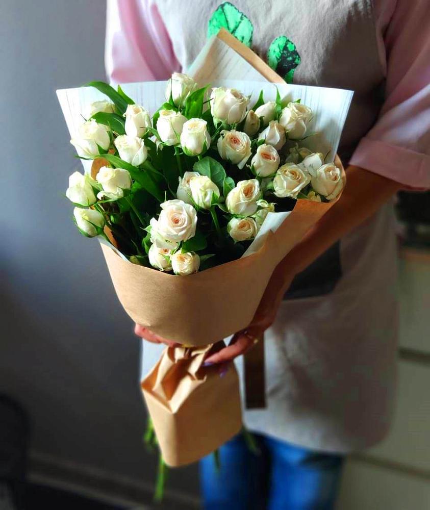 Букет цветов из: Розы в Левашах