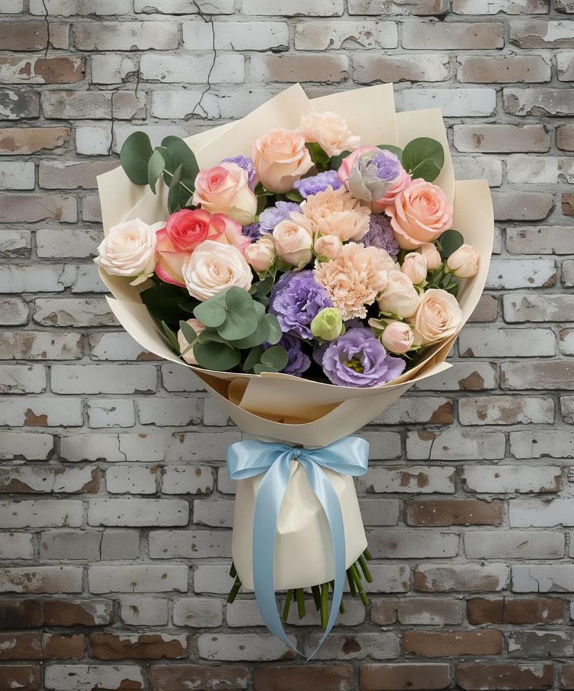 Букет цветов из: Розы, Лизиантусы и Гвоздики в Левашах