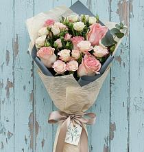 Букет цветов из:  Розы в Левашах