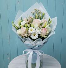 Букет цветов из:  Розы и Лизиантусы в Левашах