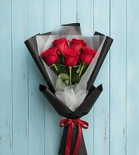 Букет цветов из:  Розы в Левашах