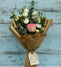 Букет цветов из:  Розы и Лизиантусы #REPLACE_PRED# Левашах