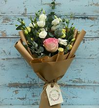 Букет цветов из:  Розы и Лизиантусы в Левашах