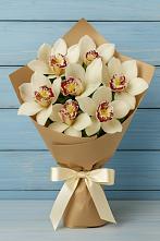 Букет цветов из:  Орхидеи и Розы в Левашах